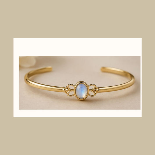 Lanka Luna Lotus Flow moonstone cuff