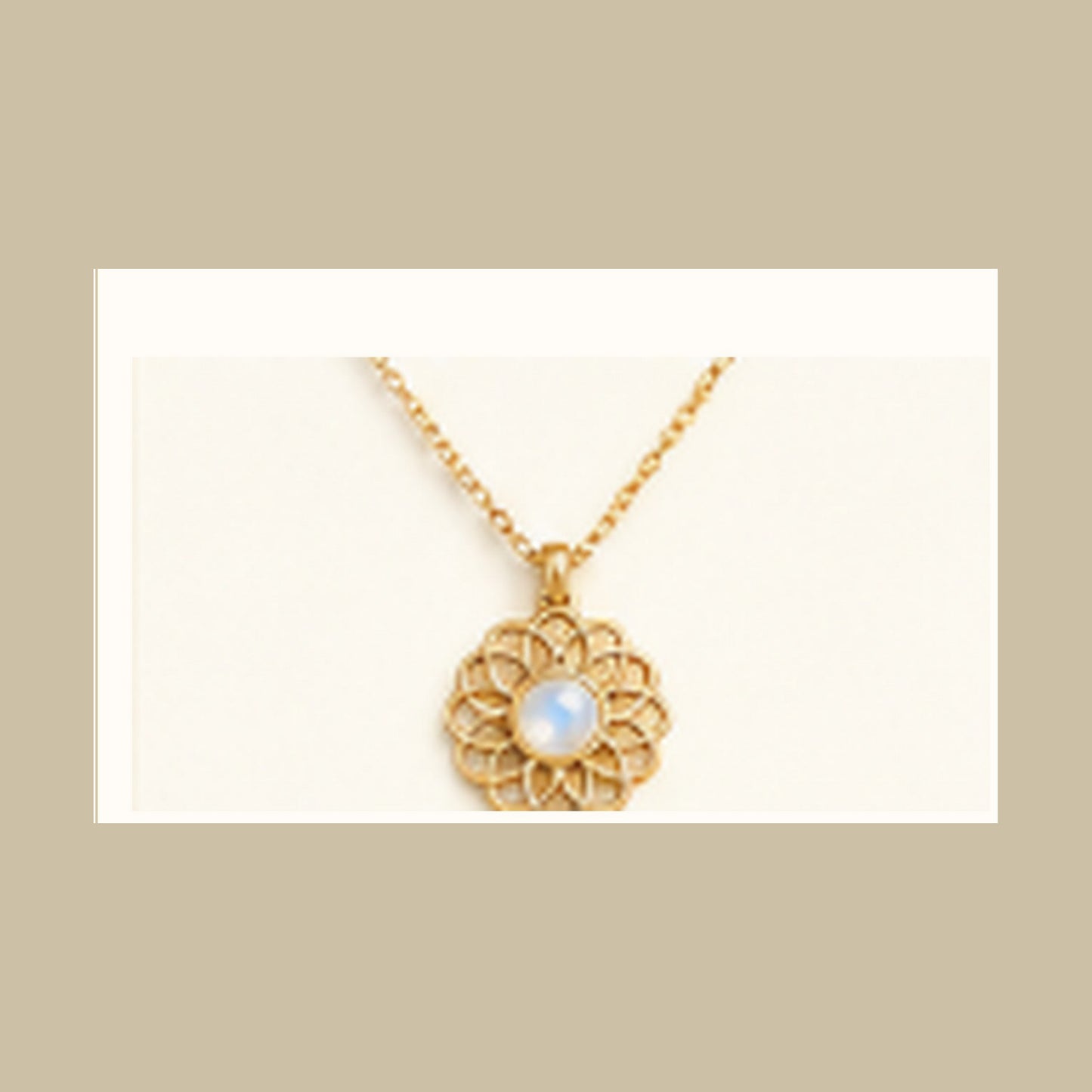 Lanka Luna Petite Sandakada moonstone pendant