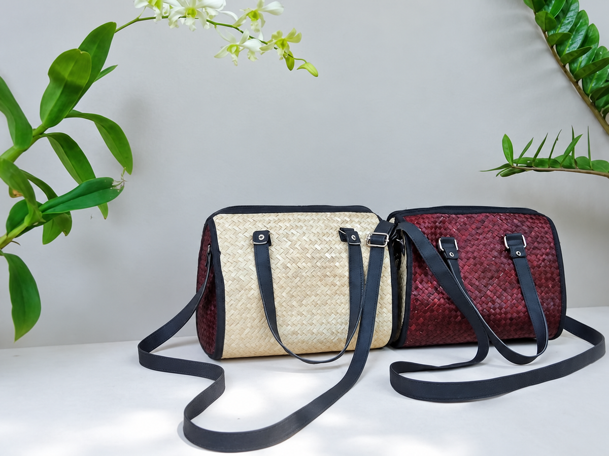 Zip Crossbody, Box Shape